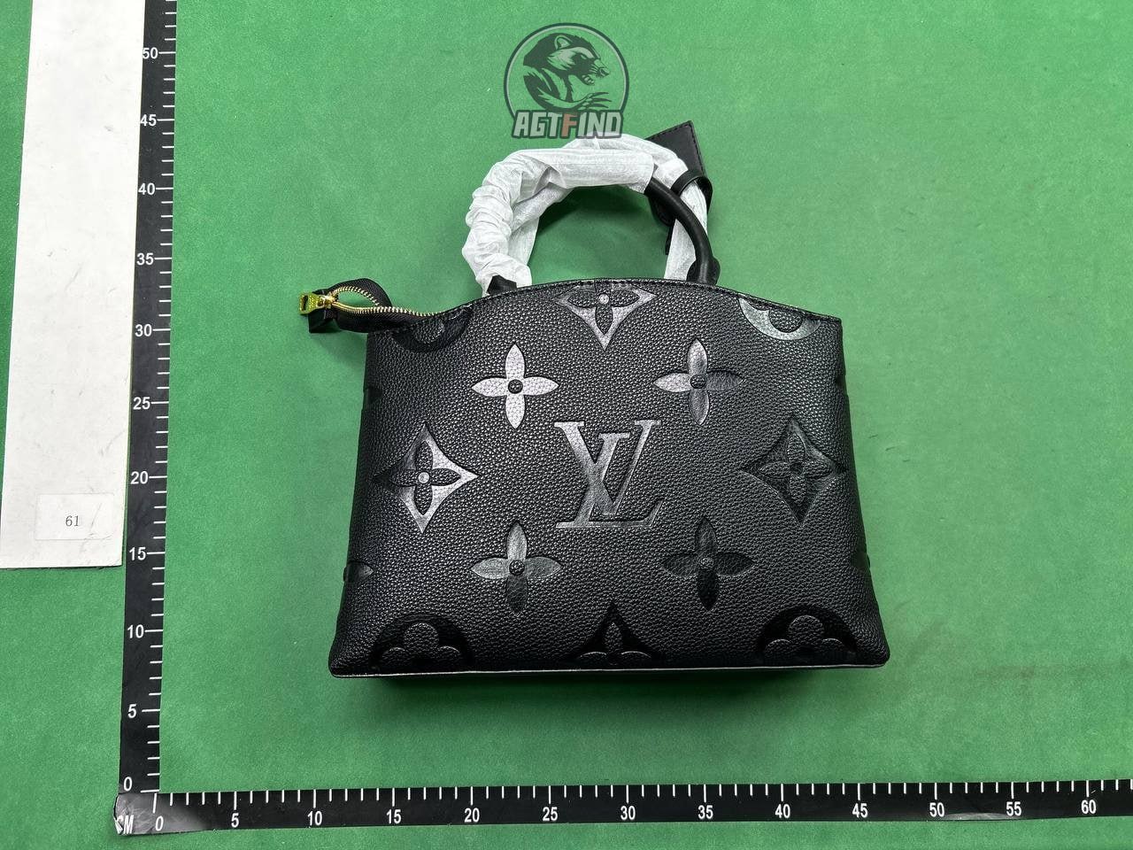  LV Louis Vuitton Handbag & Shoulder Bag (40 style)