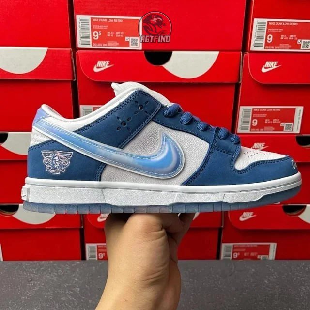 Nike SB Dunk Low  Lobster